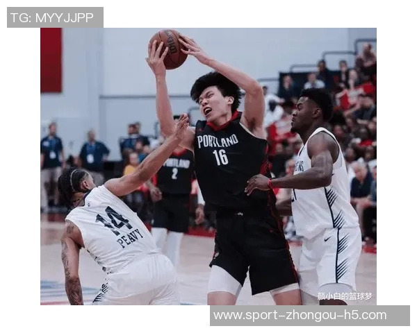 开拓者媒体人建议杨瀚森替补中锋位置应优先于里斯